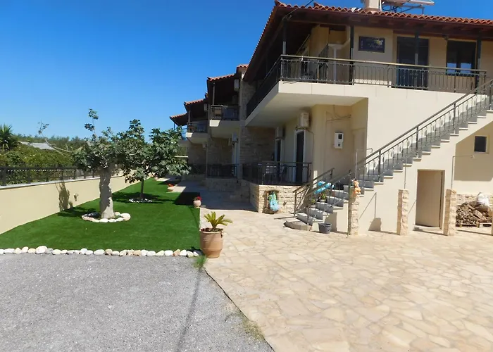 Bollasstudios Aparthotel Plitra